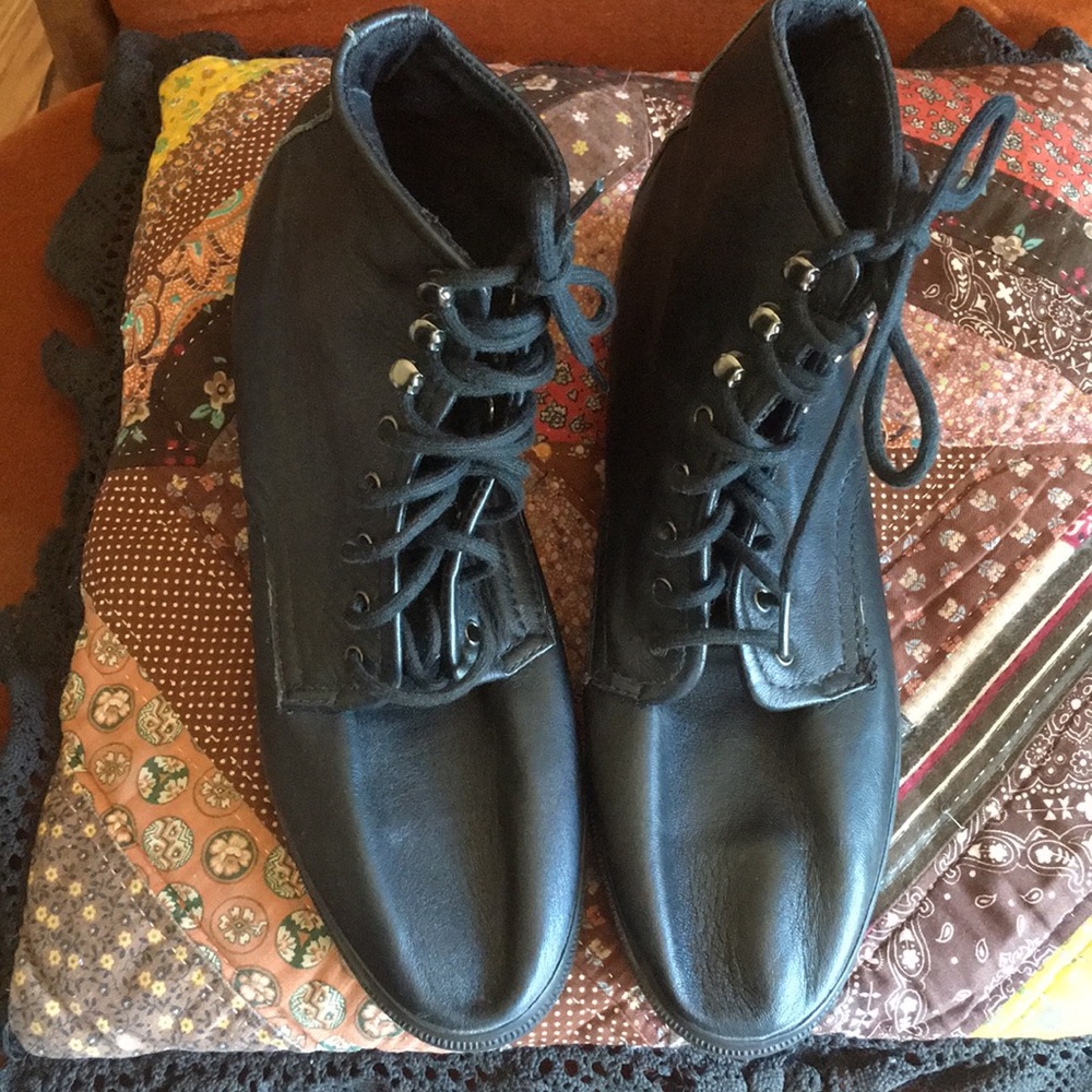 Vintage Leather KEDS boots